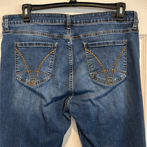 Kut from the Kloth dark wash jeans size 16 - Picture 8 of 9